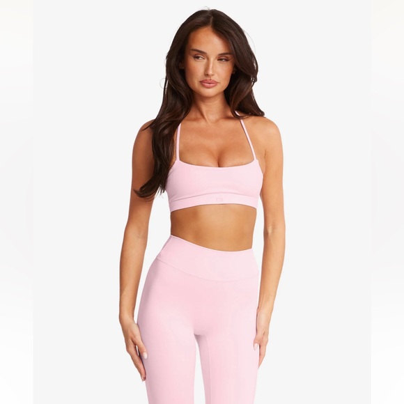 CSB NWT Form Crop Top and Invisible Scrunch set - Picture 5 of 11